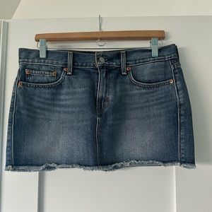 Levi’s Denim Mini Skirt